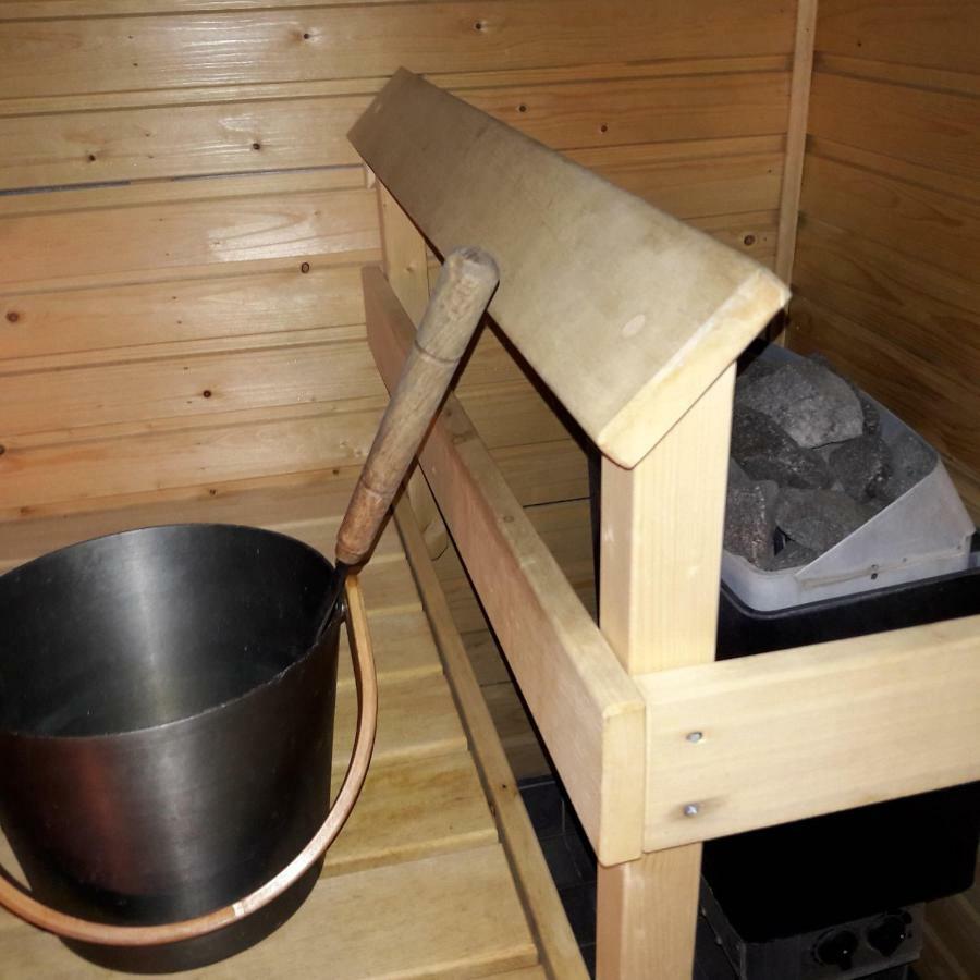 Koti Pyhaejaerven Rannalla Tampereella Exterior foto
